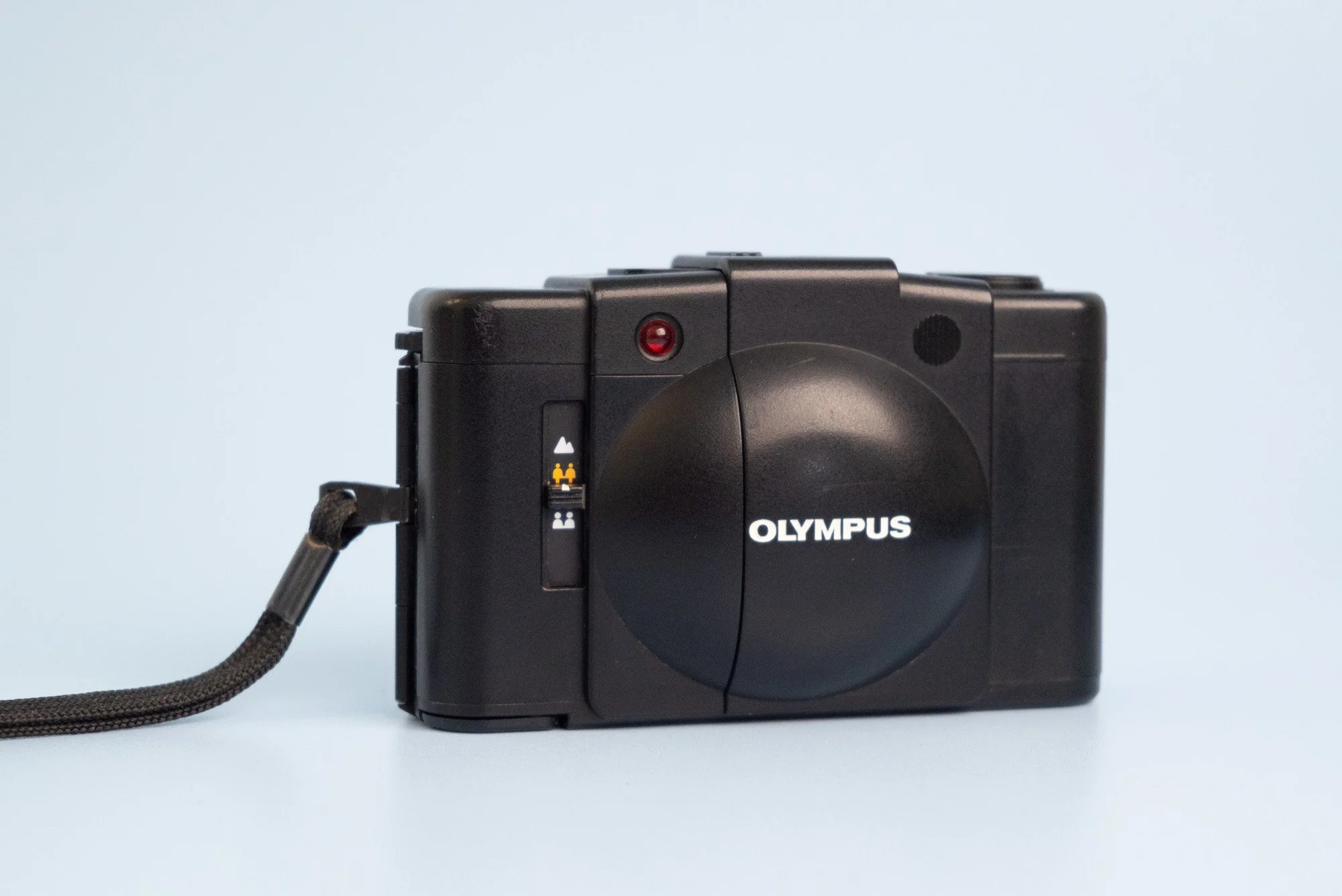 Olympus XA 2 Point and Shoot 35mm Film Camera Complete In Box